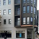 Downtown, Contemporary, 2 Bedroom, Roof Terrace! 4B
