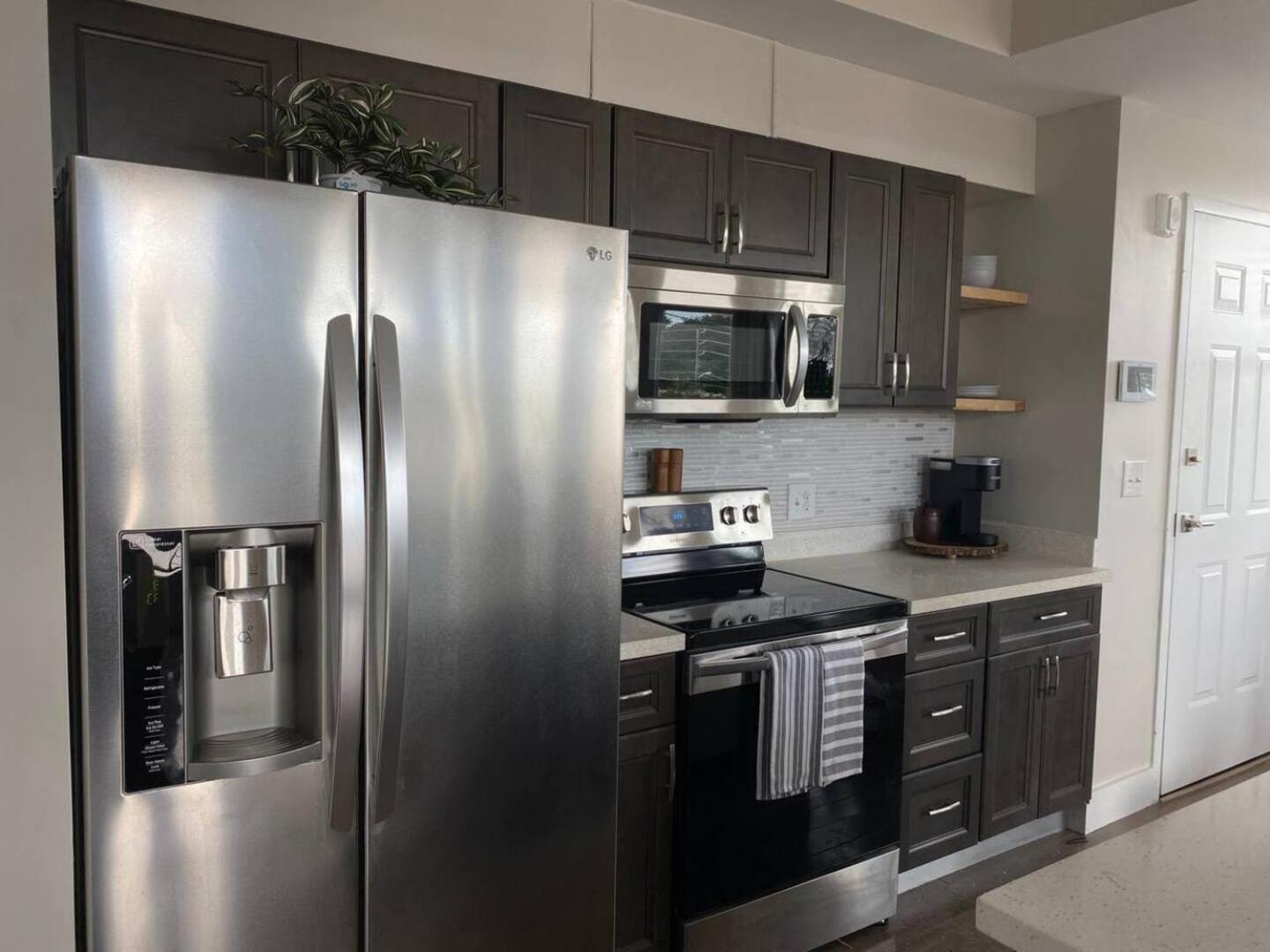 Downtown, Contemporary, 2 Bedroom, Roof Terrace! 4b Apartamento